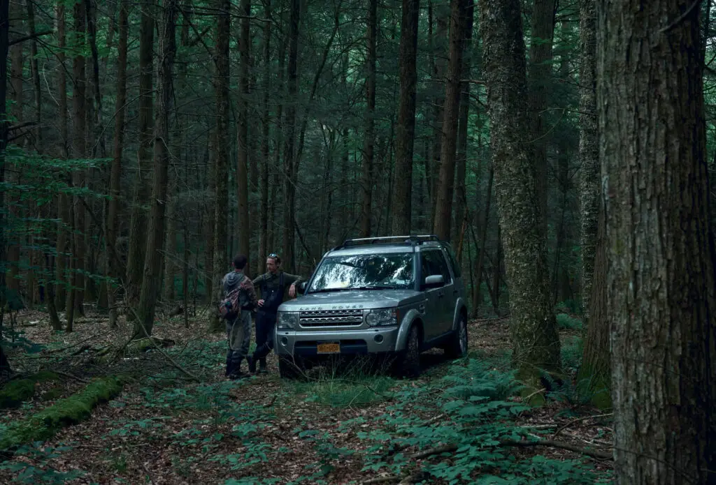 Fly Rod Roof Rack mounted on a Land Rover