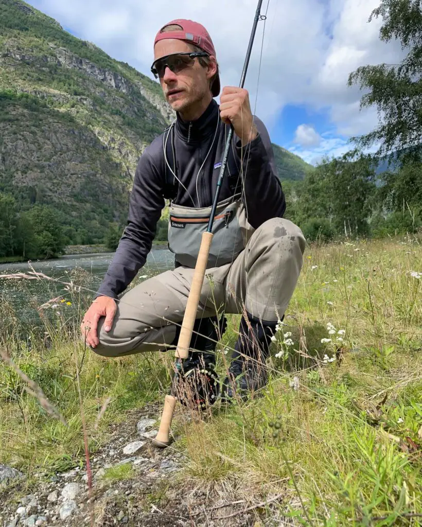 Fly fisherman wearing the Simms G3 guide waders