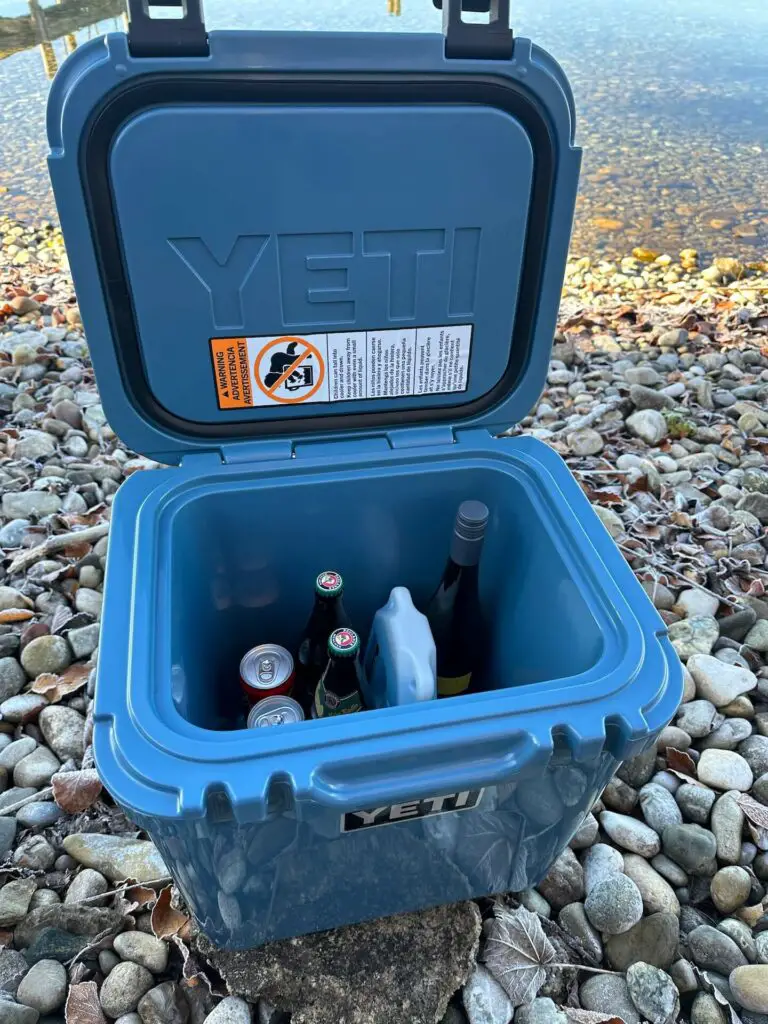 YETI Roadie 24 Cooler Look Inside+