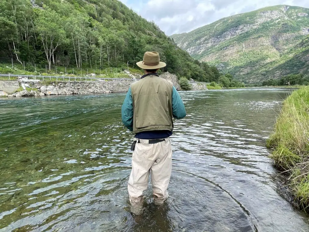 Best Fly Fishing Vest Review