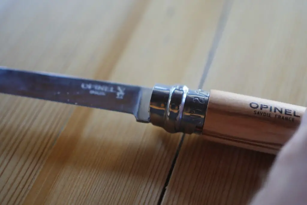 Safety Mechanism of the Opinel Slim Line No 12